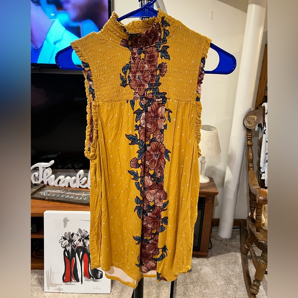 Star Scene sleeveless blouse